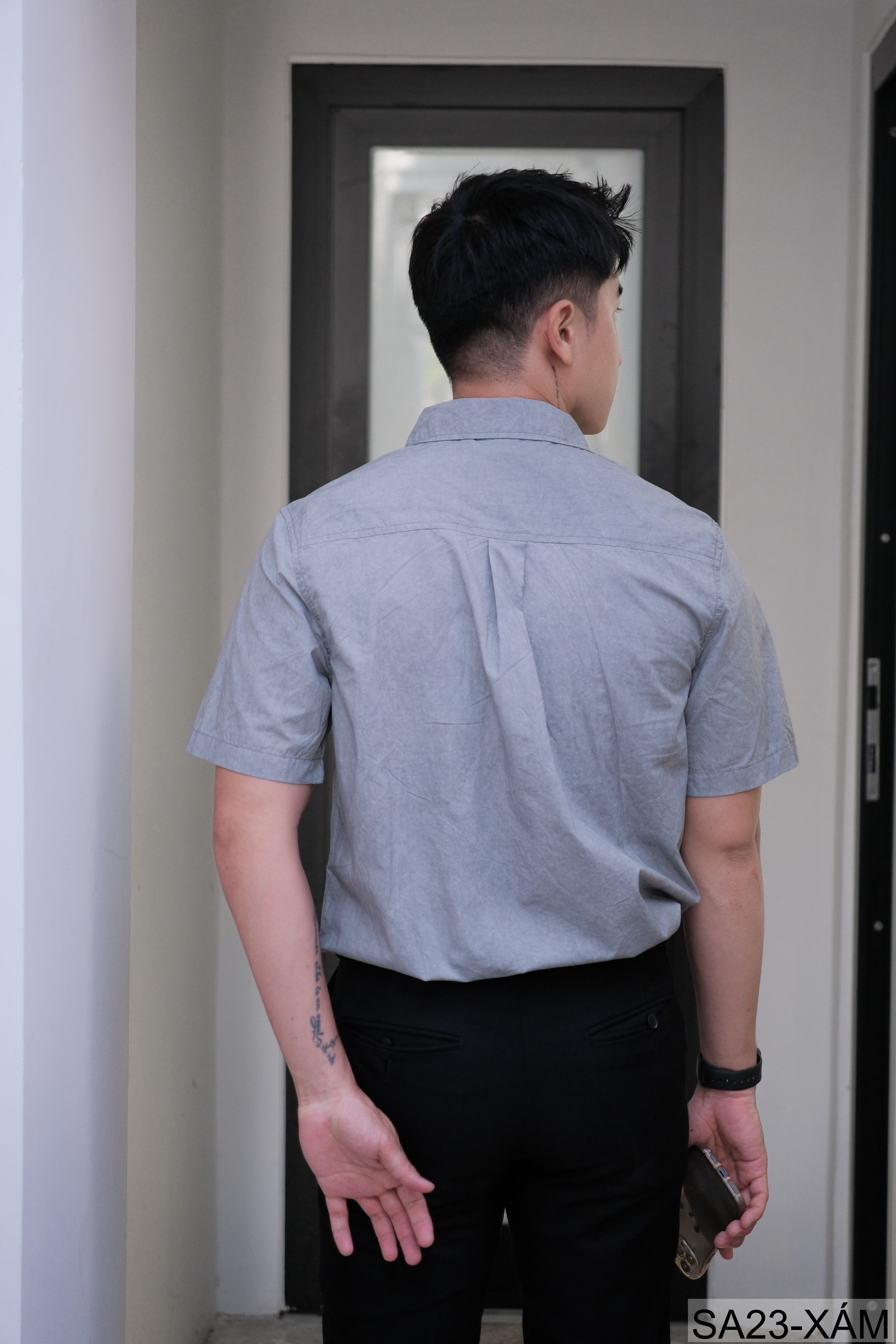 SA23 - Áo sơ mi nam tay ngắn cổ bẻ form rộng in chữ cá tính màu Khaki và Xám - ảnh 5
