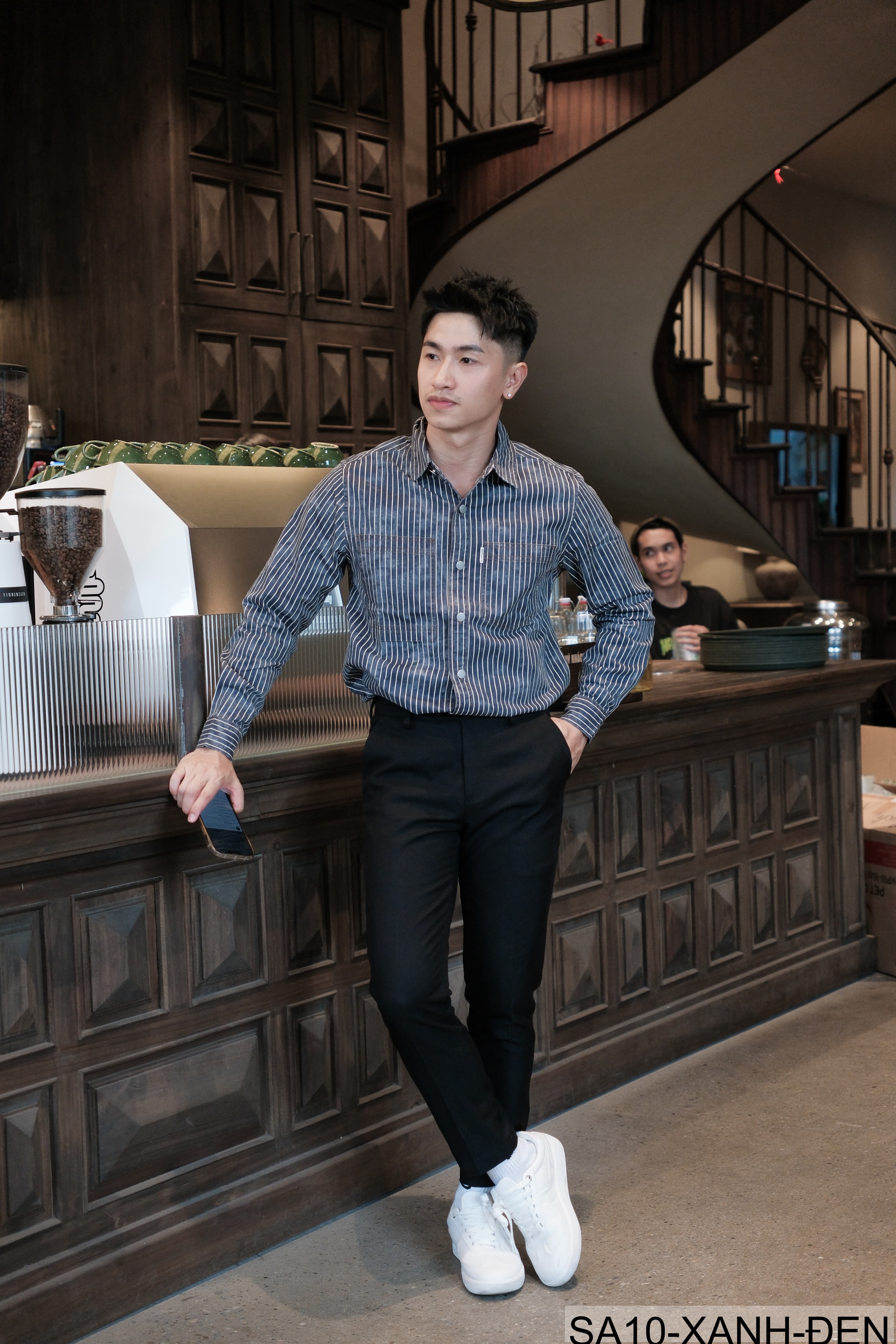 SA10 - Áo sơ mi nam dài tay sọc dọc phong cách Nhật Bản, chất cotton mềm mại, form rộng thoải mái - ảnh 2