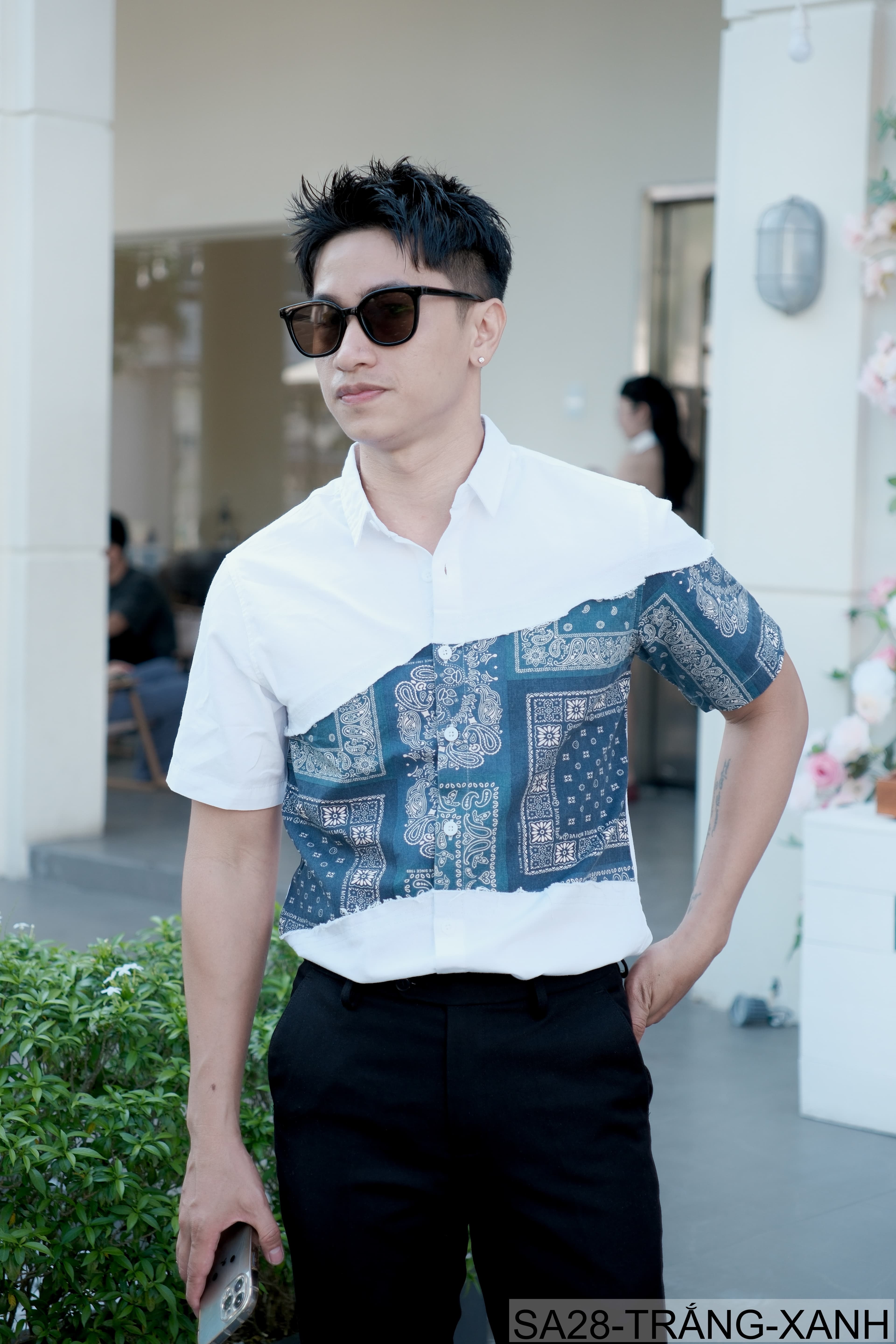 SA28 - Áo sơ mi nam tay ngắn phối họa tiết bandana phong cách đường phố - ảnh 2