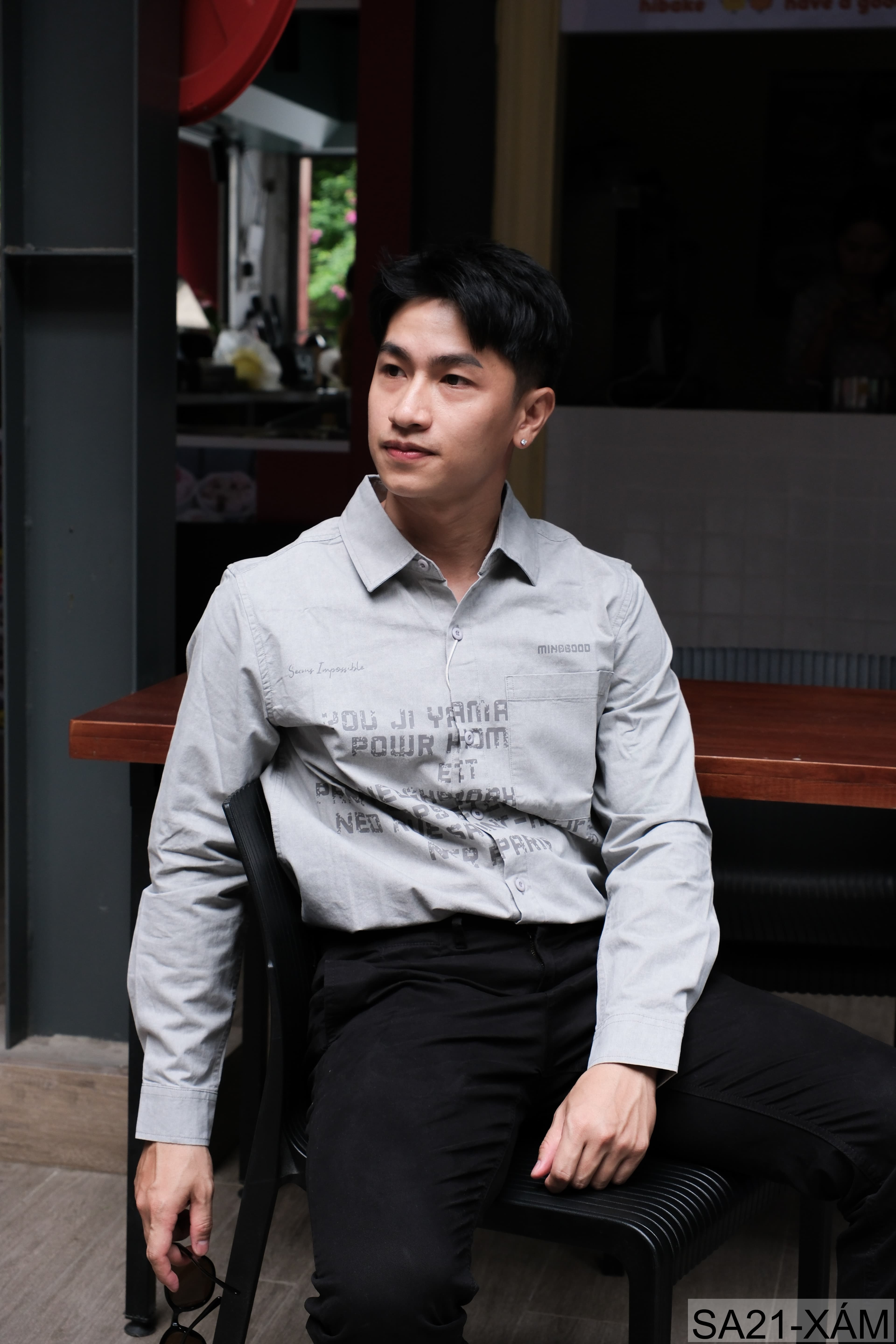 SA21 - Áo sơ mi nam dáng rộng phong cách Nhật Bản, cổ bẻ, tay dài, họa tiết chữ, chất cotton mềm mại - ảnh 2
