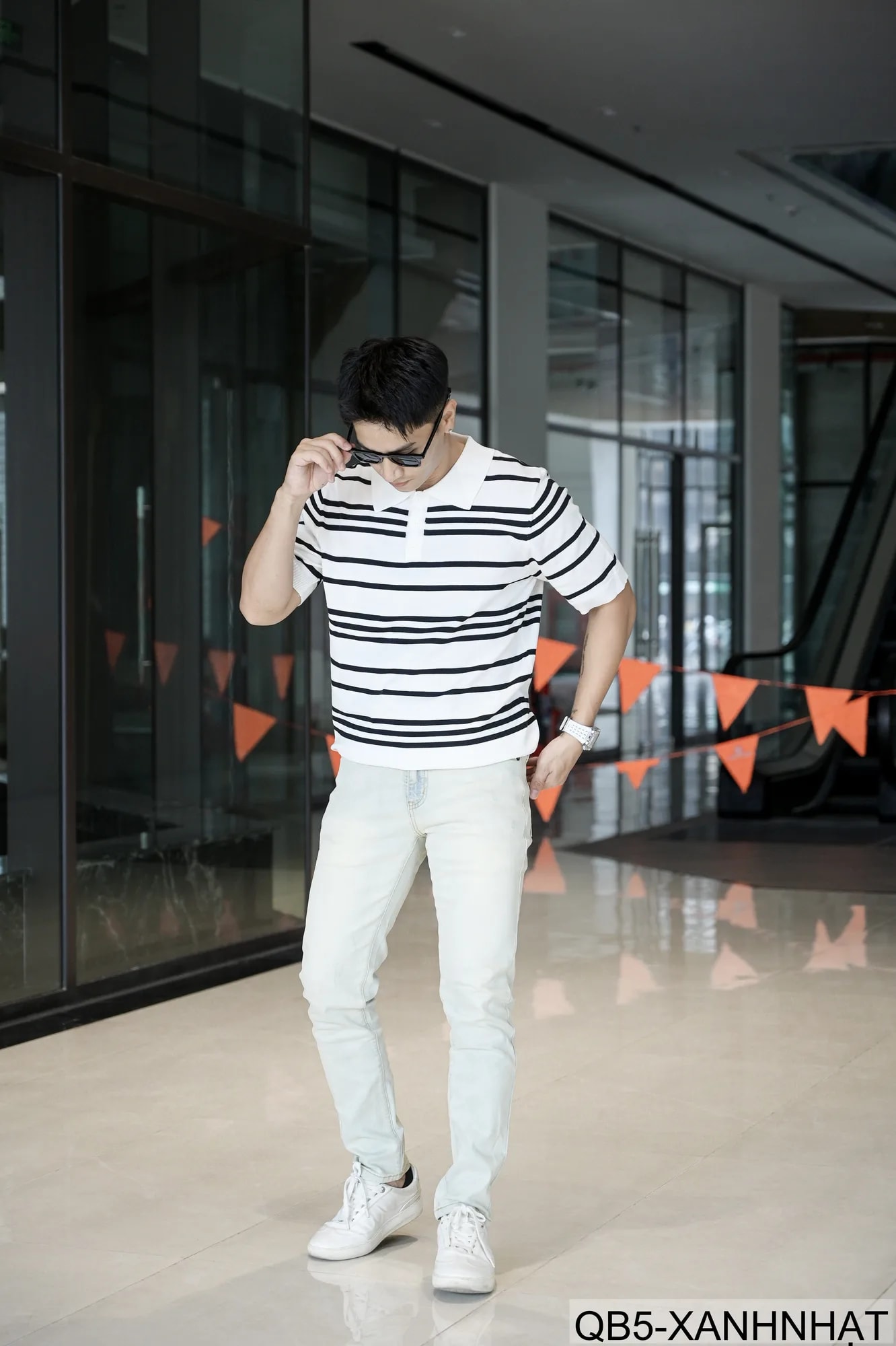 QB5 - Quần Jeans Nam Slim Fit Xanh Nhạt Phong Cách Streetwear, Chất Cotton Đàn Hồi, Mùa Xuân 2026 - ảnh 7