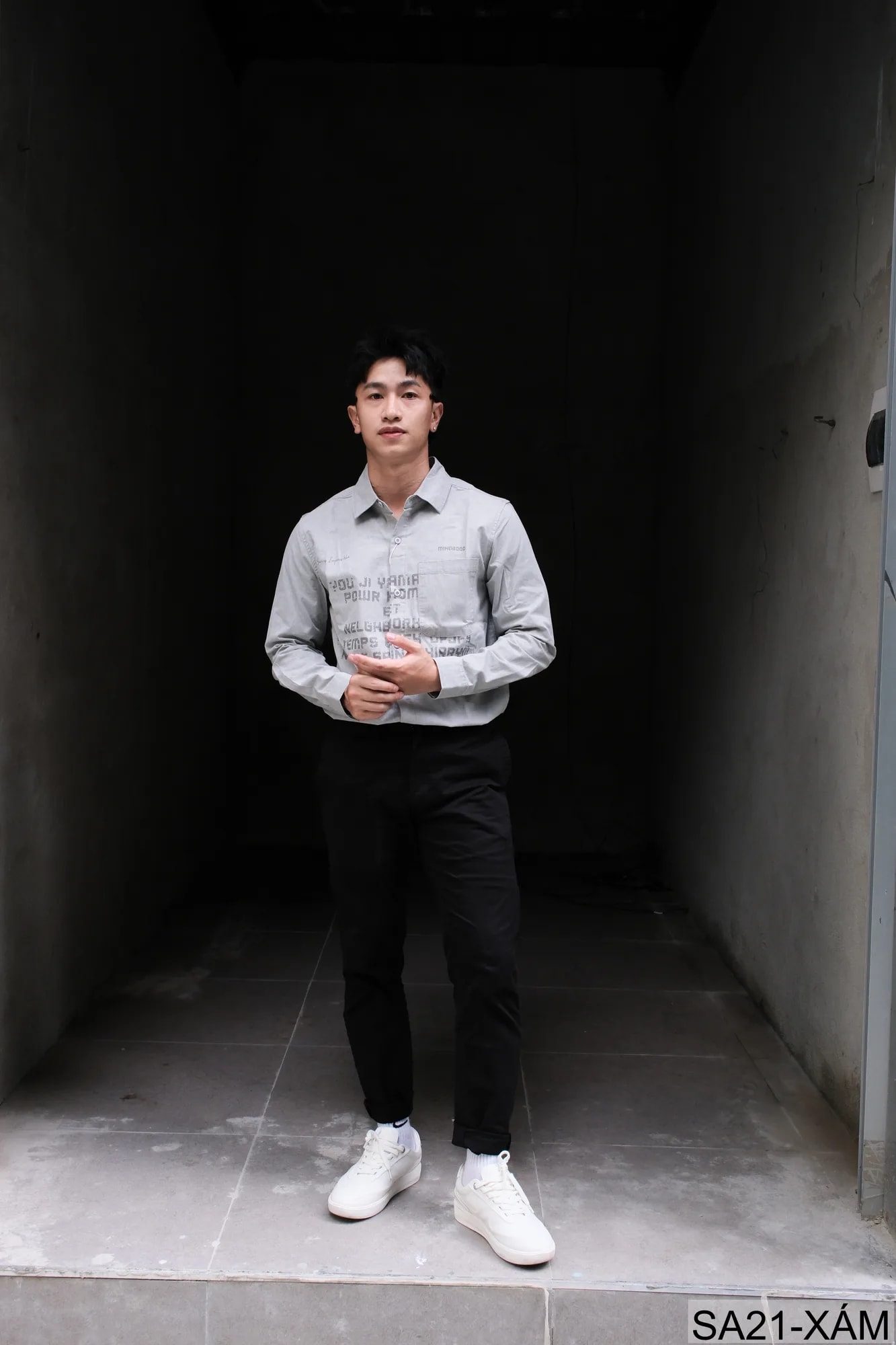 SA21 - Áo sơ mi nam dáng rộng phong cách Nhật Bản, cổ bẻ, tay dài, họa tiết chữ, chất cotton mềm mại - ảnh 3